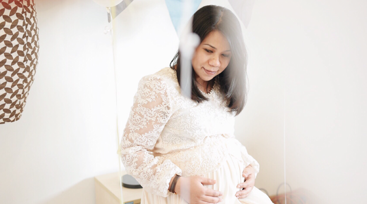 Dental X-rays are extremely safe, emitting one of the lowest amounts of radiation—comparable to that of a short airplane flight. But what if you’re expecting? Is it safe to get an X-ray while pregnant?