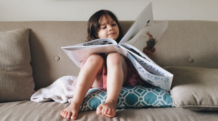 Move over princesses and dinosaurs—Tooth Fairy books are the new stars in town. Here are 5 of the best books about the Tooth Fairy to help you out: