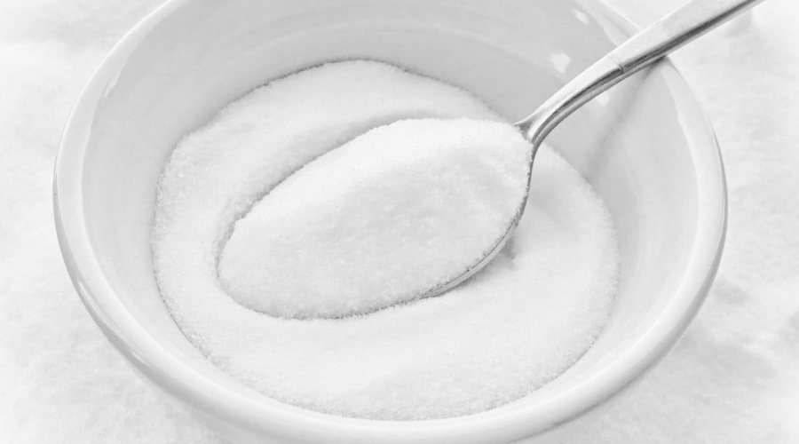Sweetening your coffee isn’t as straightforward as a spoonful of sugar anymore. The details on the popular alternatives xylitol and stevia: