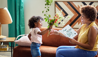 Flowers. Cards. Gifts. Breakfast in bed. A day of relaxation. If you’re a mom, you may get special treatment on Mother’s Day. Check out this blog to take care of your oral health this Mother’s Day!
