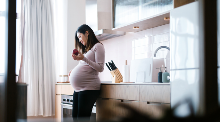 Keeping up with routine dental care is just one way to help mom and baby stay healthy before and after birth. Learn more.